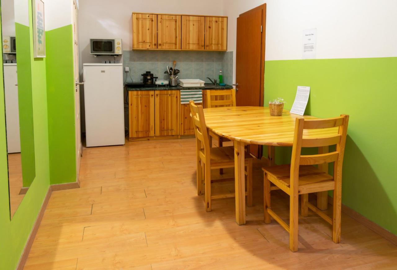 Lima Hostel Győr Kültér fotó